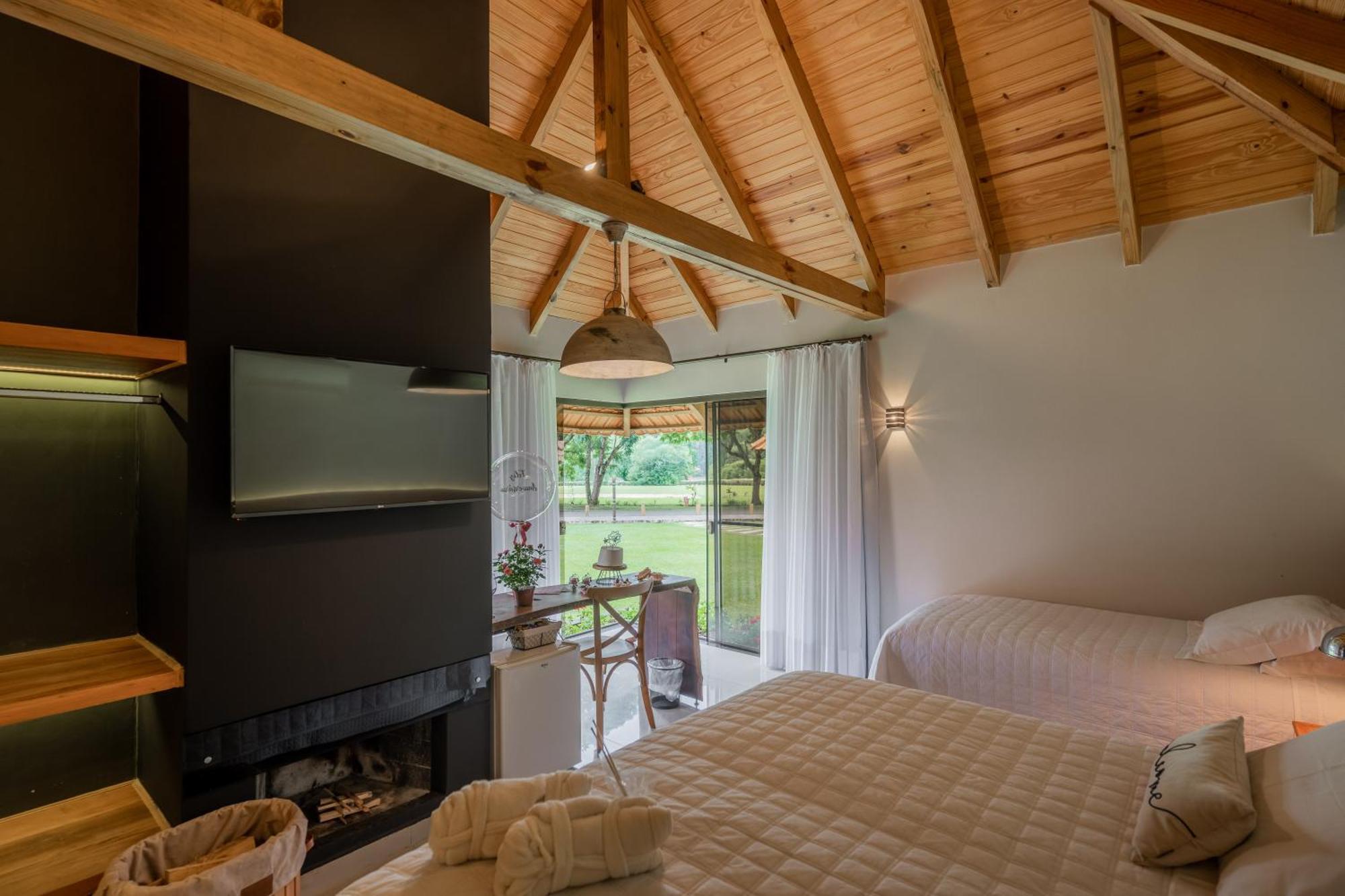 Vira Charme Resort Fernandes Pinheiro Buitenkant foto