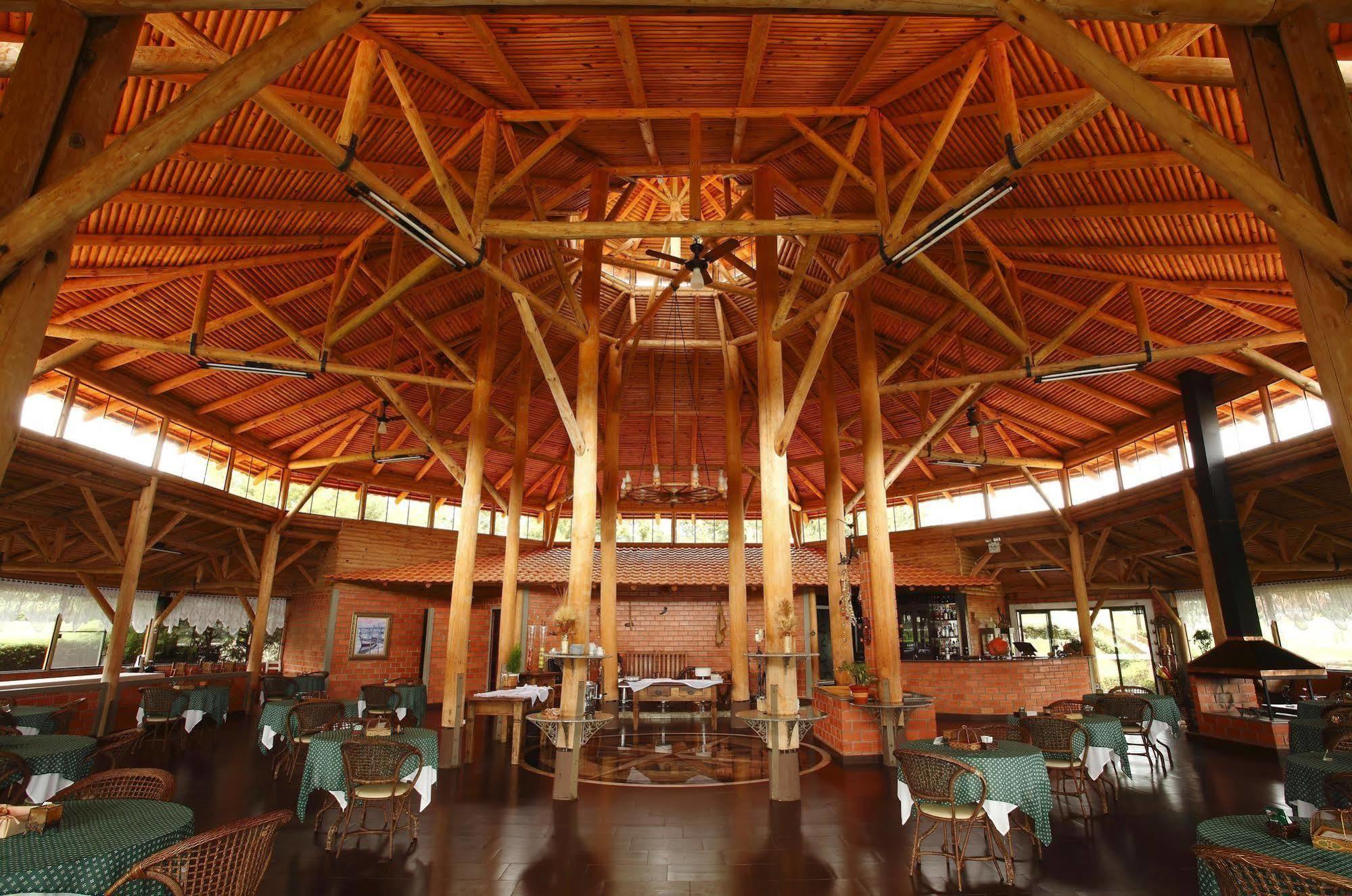 Vira Charme Resort Fernandes Pinheiro Buitenkant foto